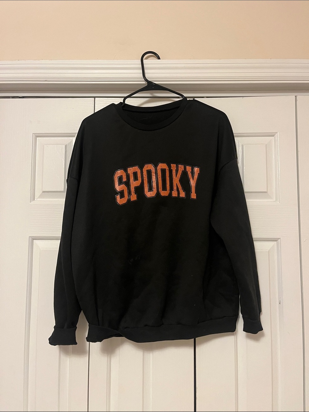 Black 'Spooky' Graphic Crewneck Sweater - CasualSweatshirt